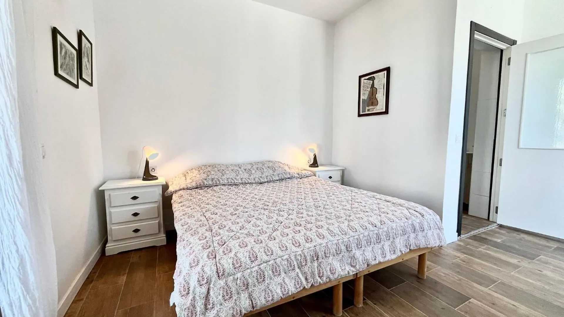 Homestay Castillo De Ralph Los Banos de Guardias Viejas